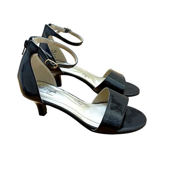 Hush Puppies Black Strappy Heels Elegant Design - Picture 4 of 12